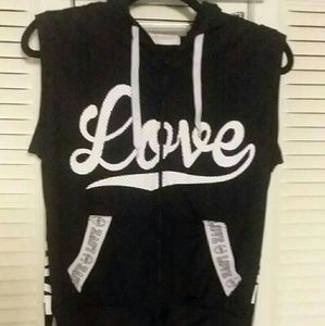 LOVE OUTFIT